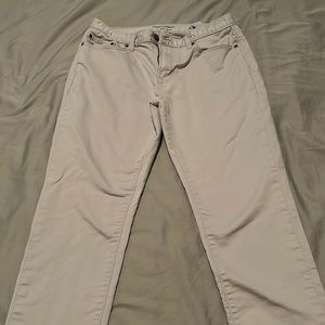 Banana Republic mens athletic fit travel Jean. Gray color. 32x32.